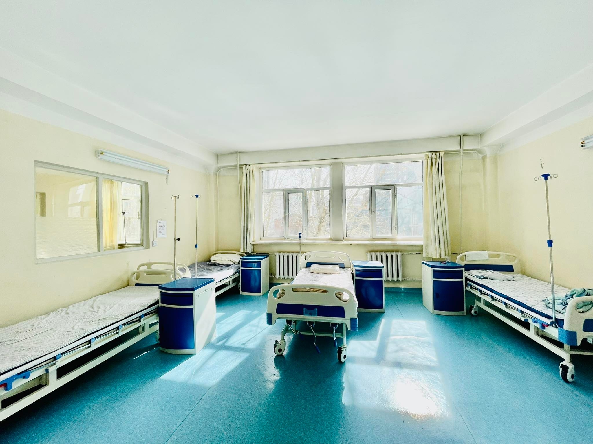 “Өргөө Амаржих Газар” төрөлжсөн мэргэшлийн эмнэлэгт Өвчтөний иж бүрэн орыг нэмэлтээр 235 ширхэг, нийт 335 орыг хүлээлгэн өглөө.